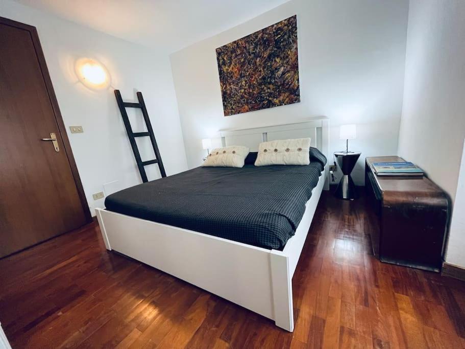 Apartamento Attico Porta Nuova, Torino Centro Exterior foto
