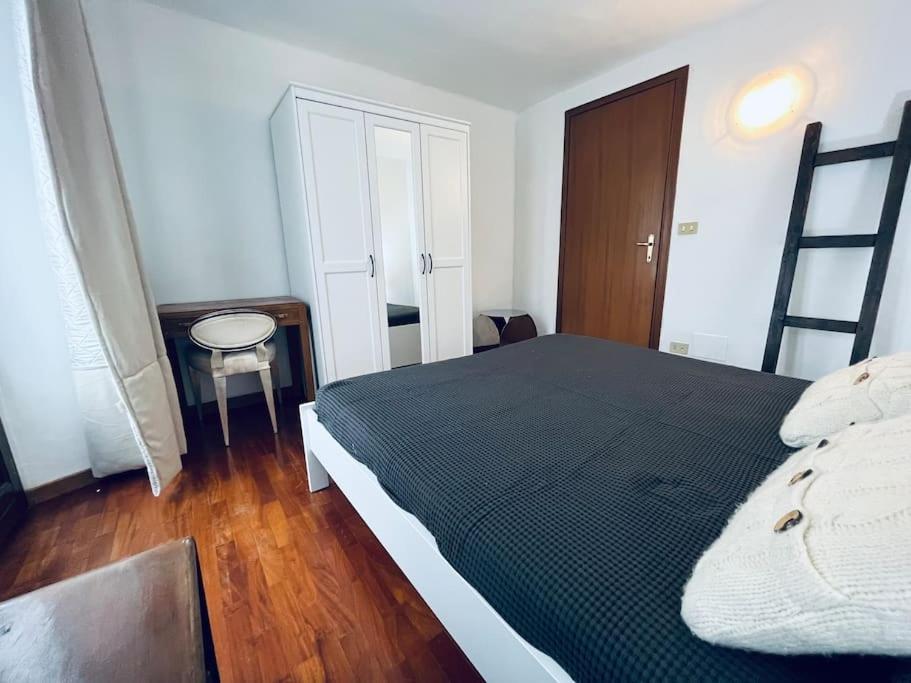 Apartamento Attico Porta Nuova, Torino Centro Exterior foto